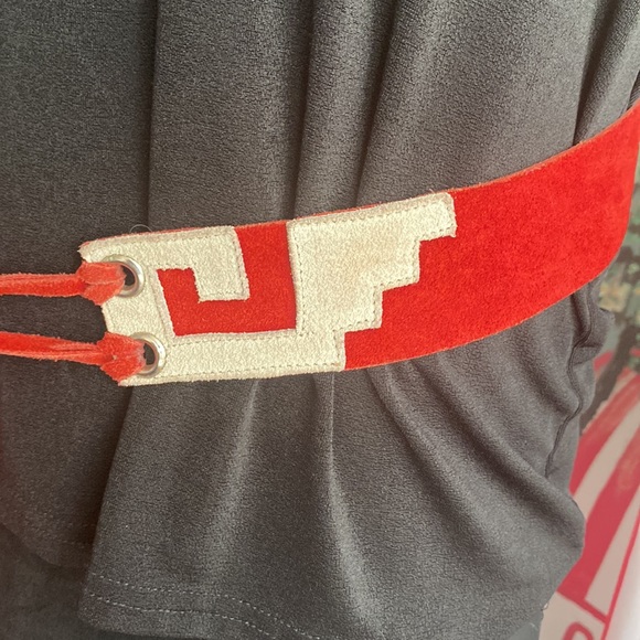 Red and Tan Leather tie Belt - Picture 3 of 5